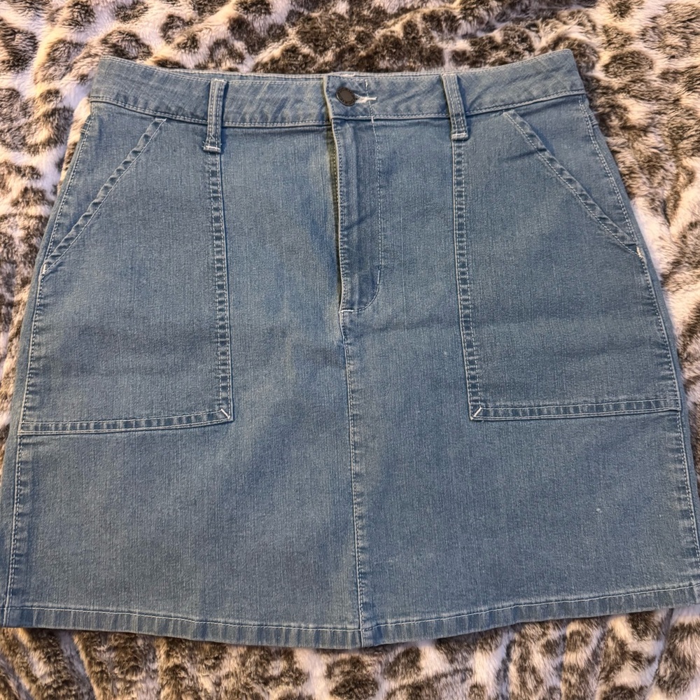 Dickies women’s denim skirt